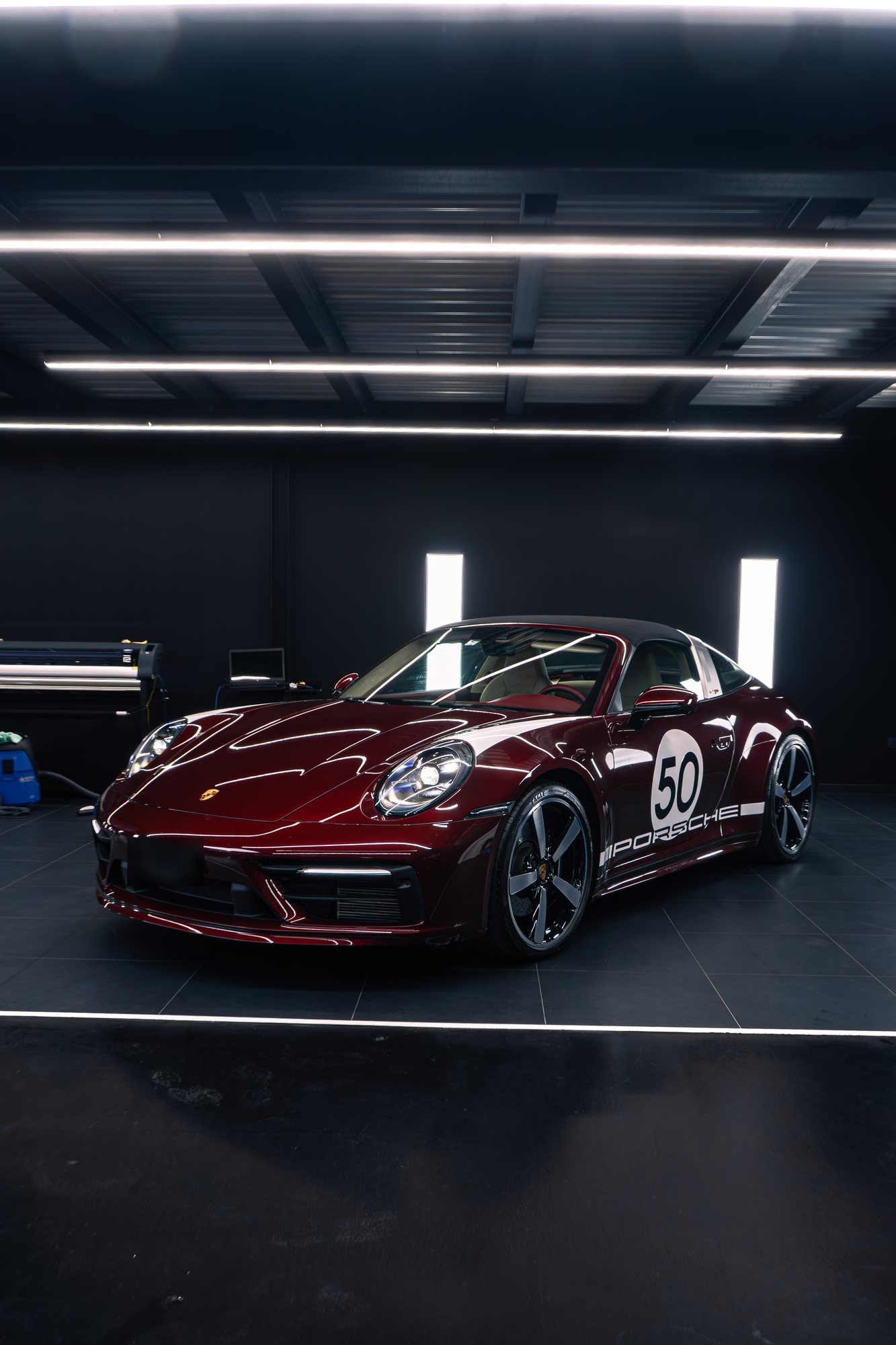 Porsche 911 Targa 4S Heritage après la pose du PPF à l’atelier REYCE